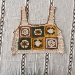 Crochet square cropped tank top